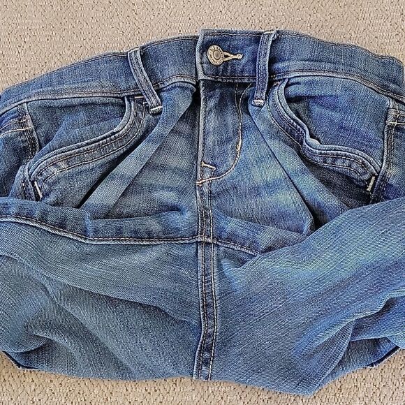 Old Navy Rockstar Crop Jeans - Size 4 - Picture 8 of 12